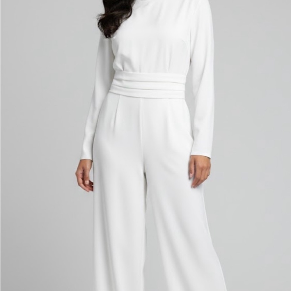 PrettyLittleThing Classic cream Jumpsuit size 6 BRAND NEW